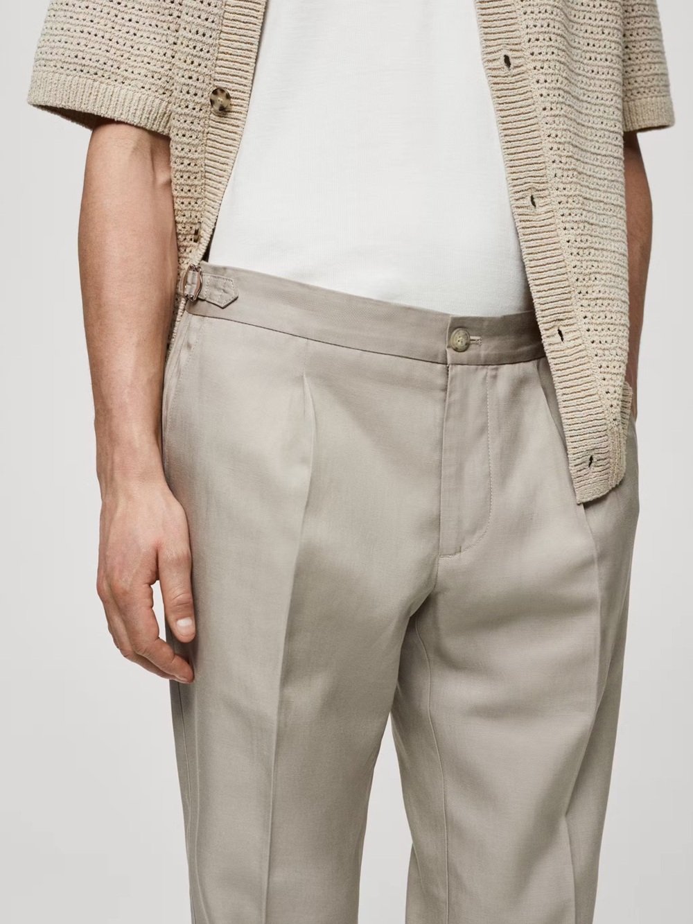 Mango Men’s Linen-Blend Pleated Pants - Picture 3 of 16